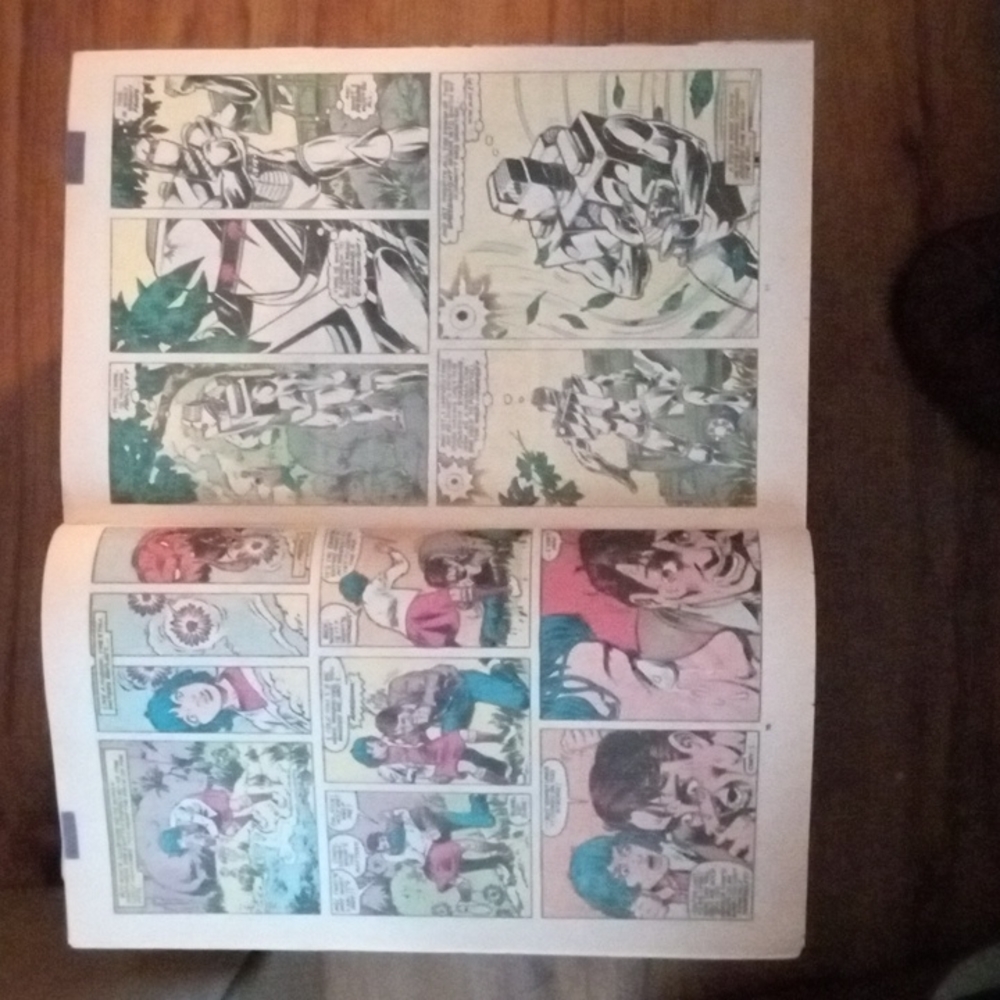 Comic Book - Picture 3 of 7